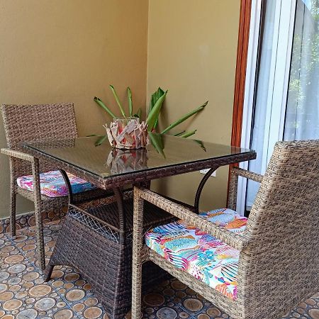 Badamier Self-Catering Apartamento La Digue Exterior foto