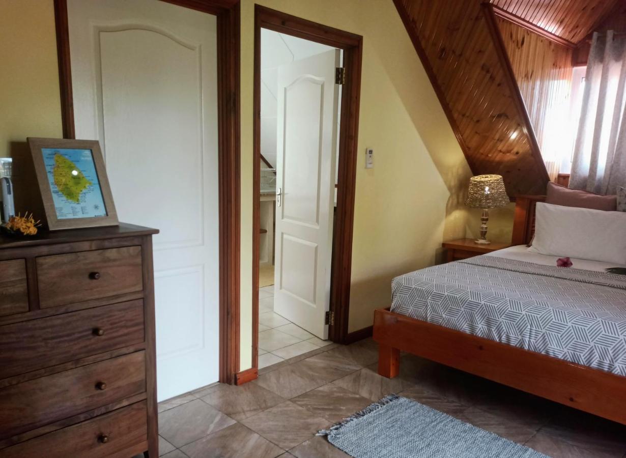 Badamier Self-Catering Apartamento La Digue Exterior foto