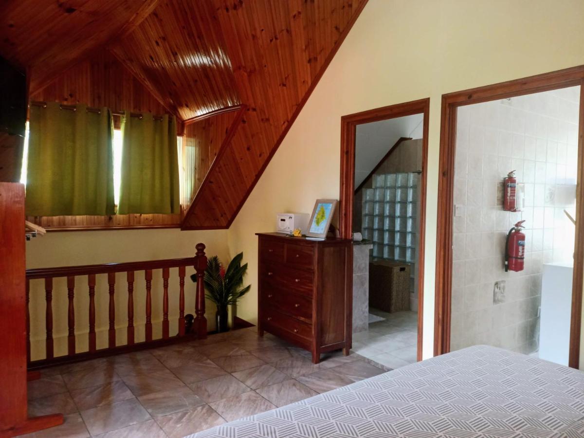 Badamier Self-Catering Apartamento La Digue Exterior foto