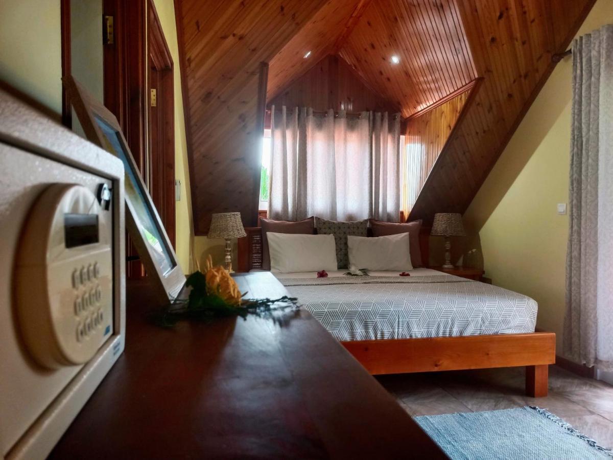 Badamier Self-Catering Apartamento La Digue Exterior foto