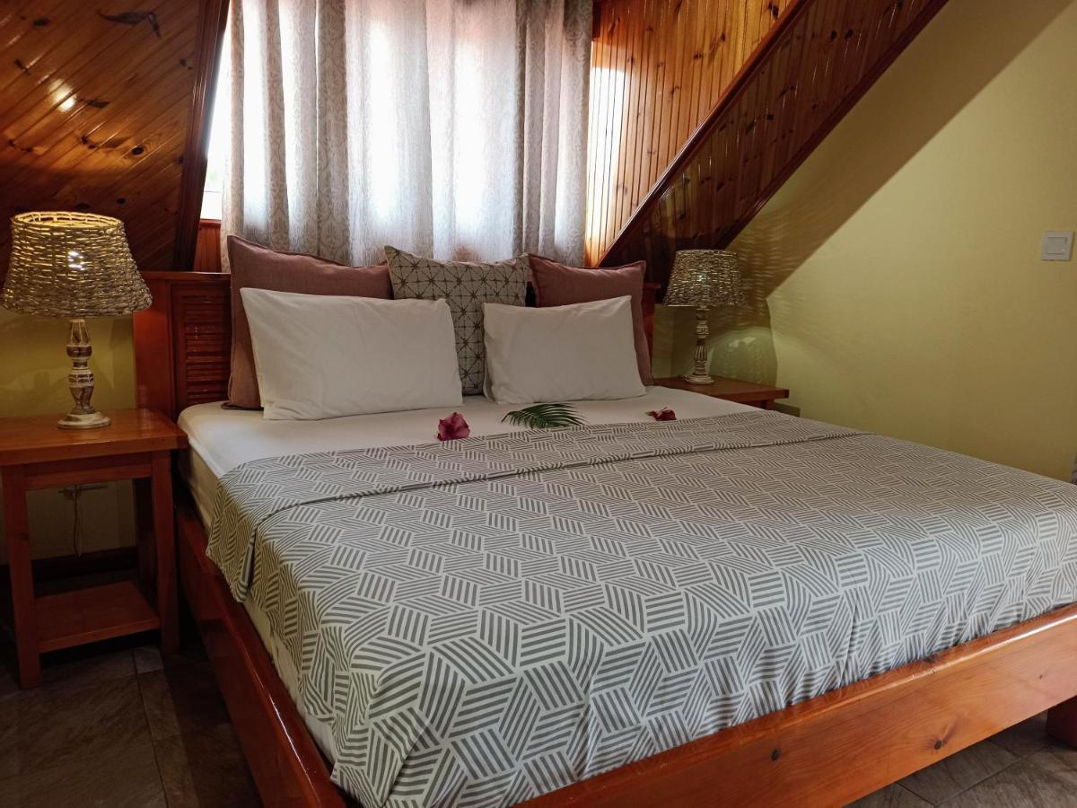 Badamier Self-Catering Apartamento La Digue Exterior foto