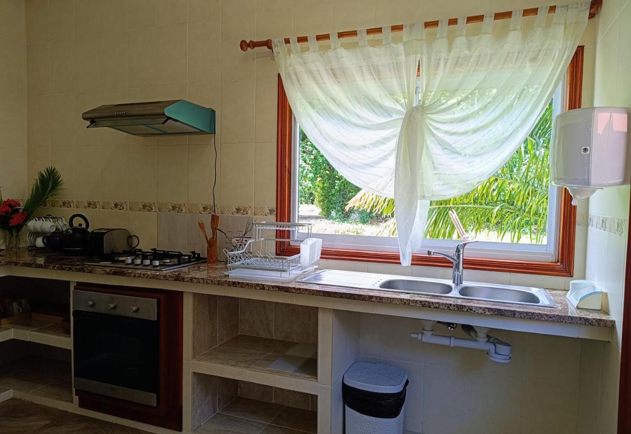 Badamier Self-Catering Apartamento La Digue Exterior foto
