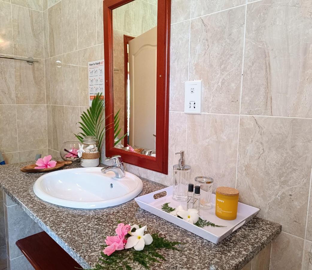 Badamier Self-Catering Apartamento La Digue Exterior foto